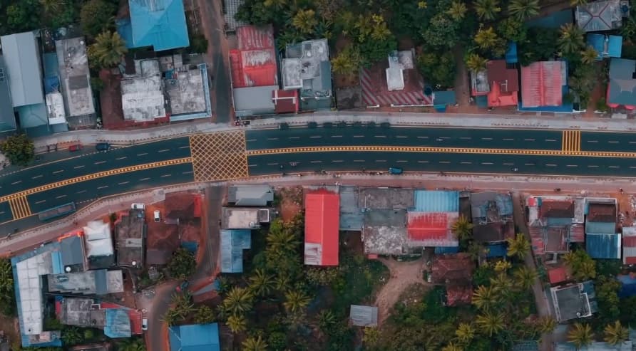 പീച്ചി - വാഴാനി ടൂറിസം കോറിഡോർ റോഡ്